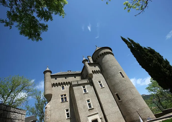 Chateau De Lugagnac